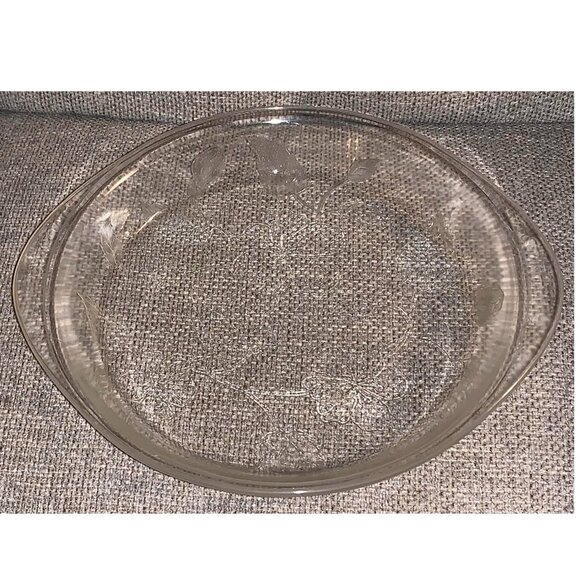 Vintage Sears Roebuck McKee Clear Glass Hibiscus Floral 10" Pie Plate Bake Dish - Picture 2 of 3